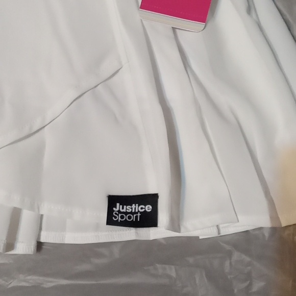 Justice Girl's Pleated Skort. Size Large (12-14) - Picture 2 of 9